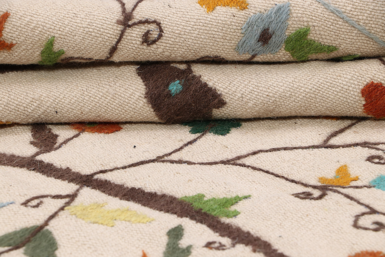 SUZANI KILIMS