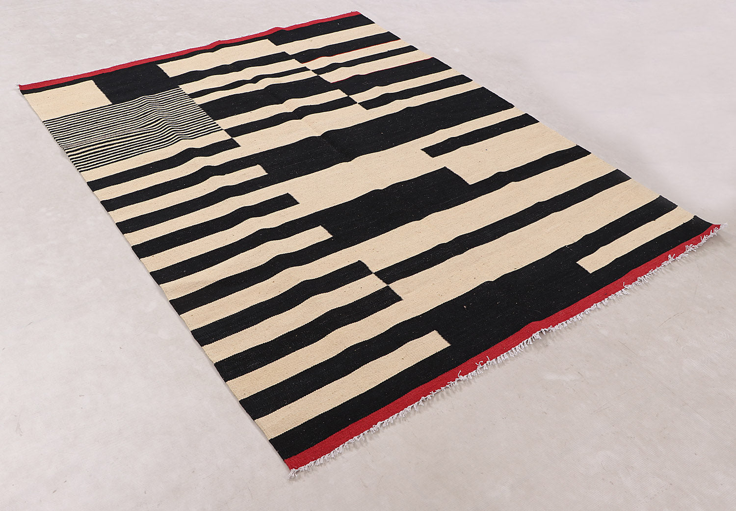 MODERN KILIMS