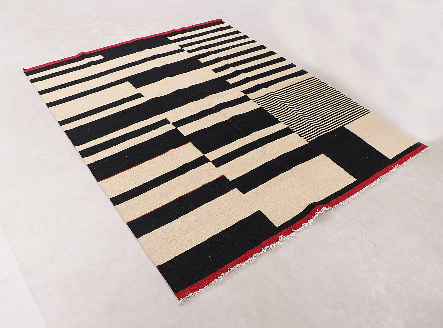 MODERN KILIMS