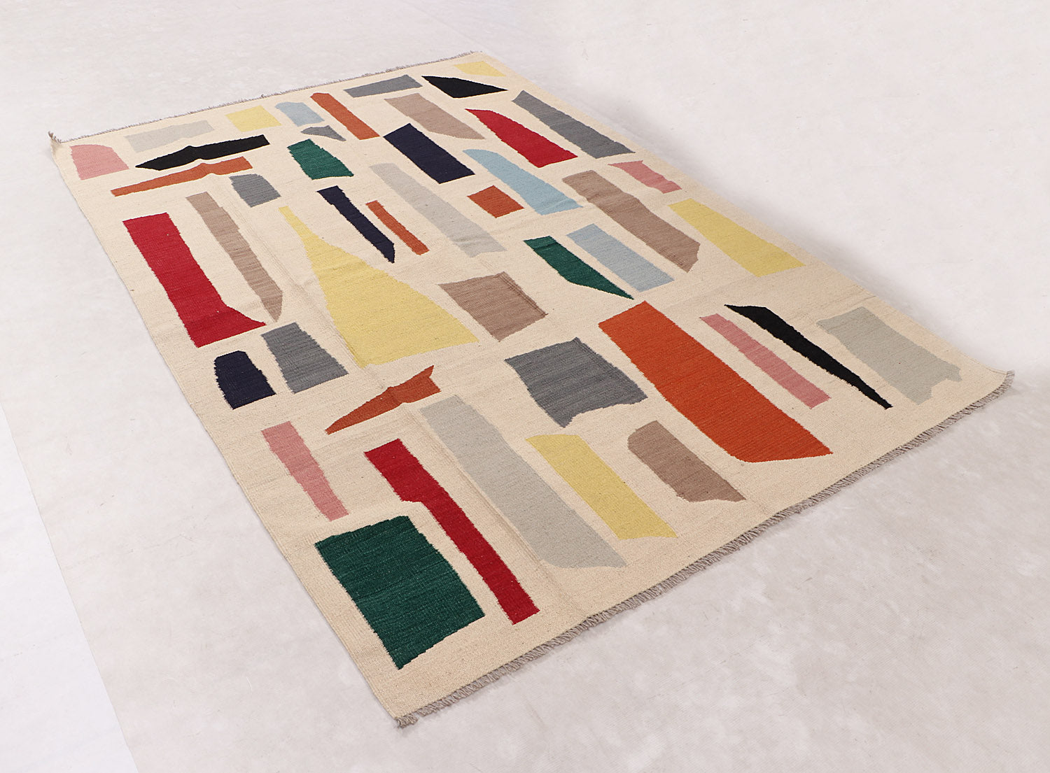 MODERN KILIMS