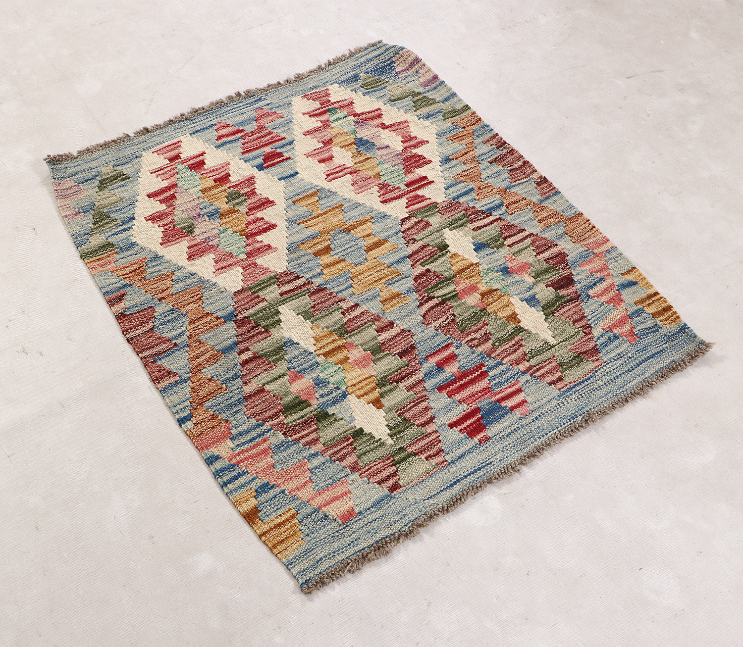 VEGGIE DYE KILIMS