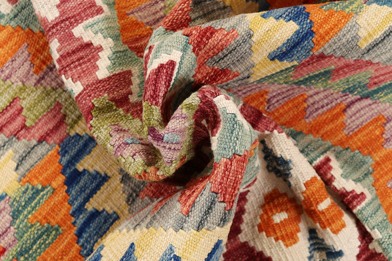 VEGGIE DYE KILIMS