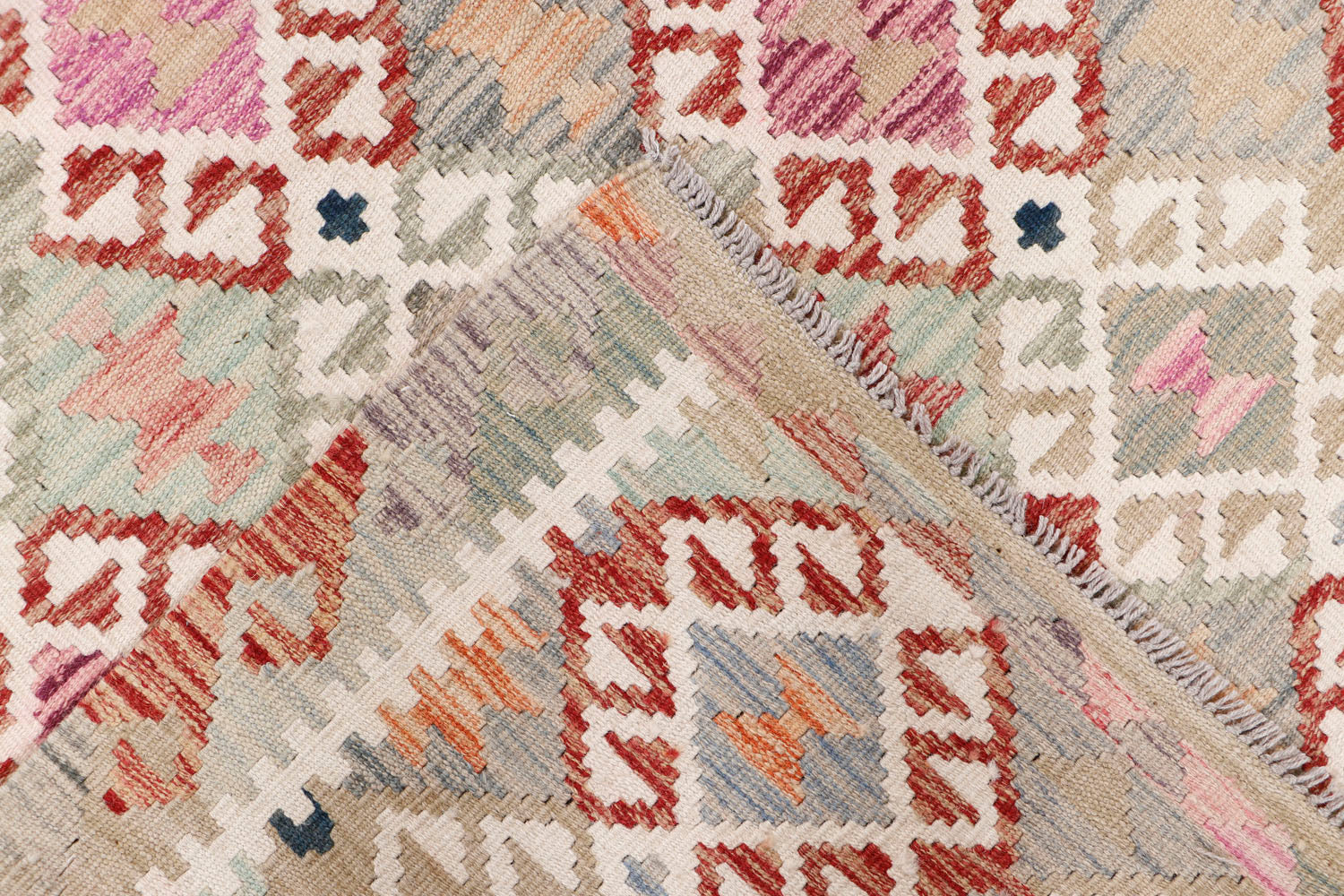 VEGGIE DYE KILIMS