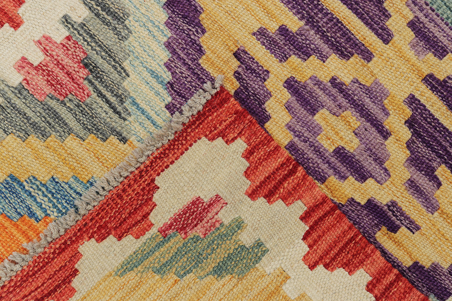 VEGGIE DYE KILIMS