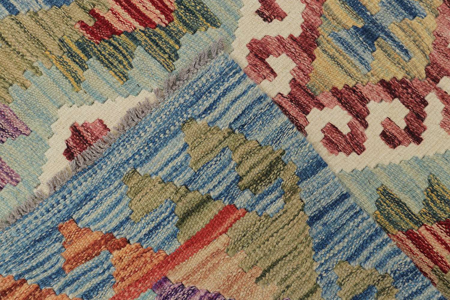 VEGGIE DYE KILIMS