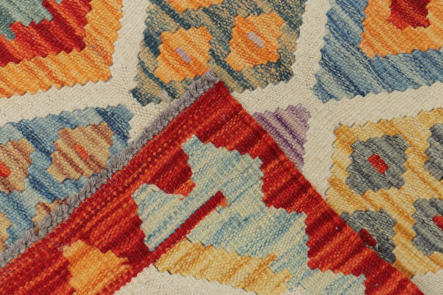 VEGGIE DYE KILIMS