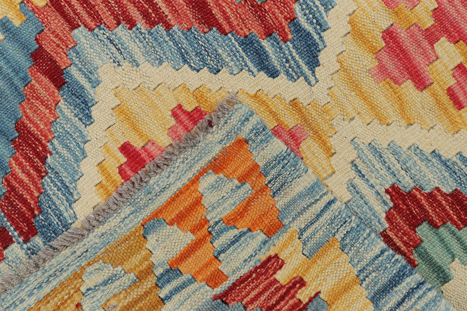 VEGGIE DYE KILIMS