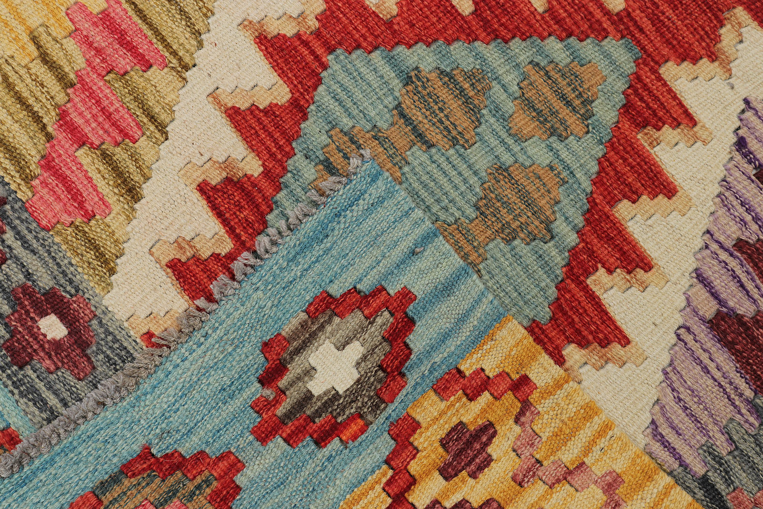 VEGGIE DYE KILIMS
