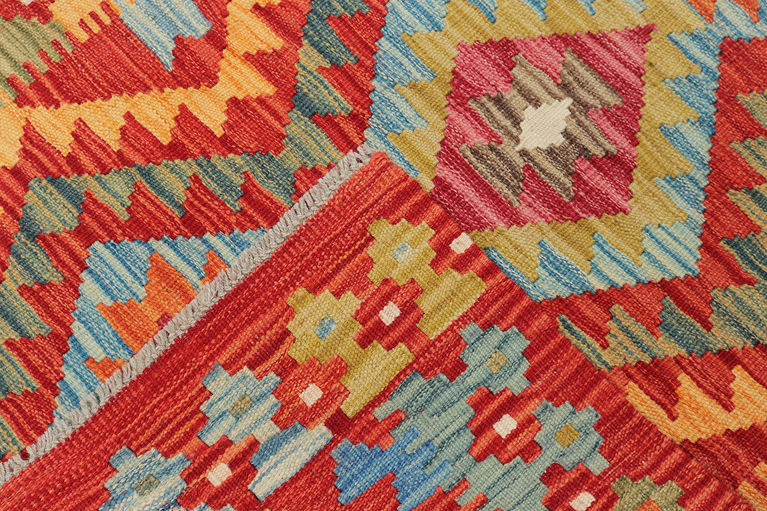 VEGGIE DYE KILIMS