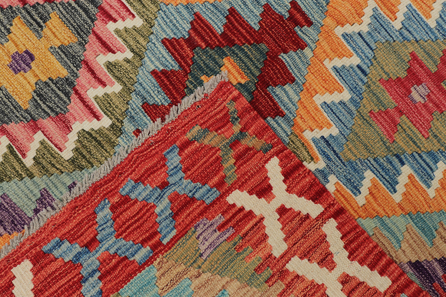 VEGGIE DYE KILIMS