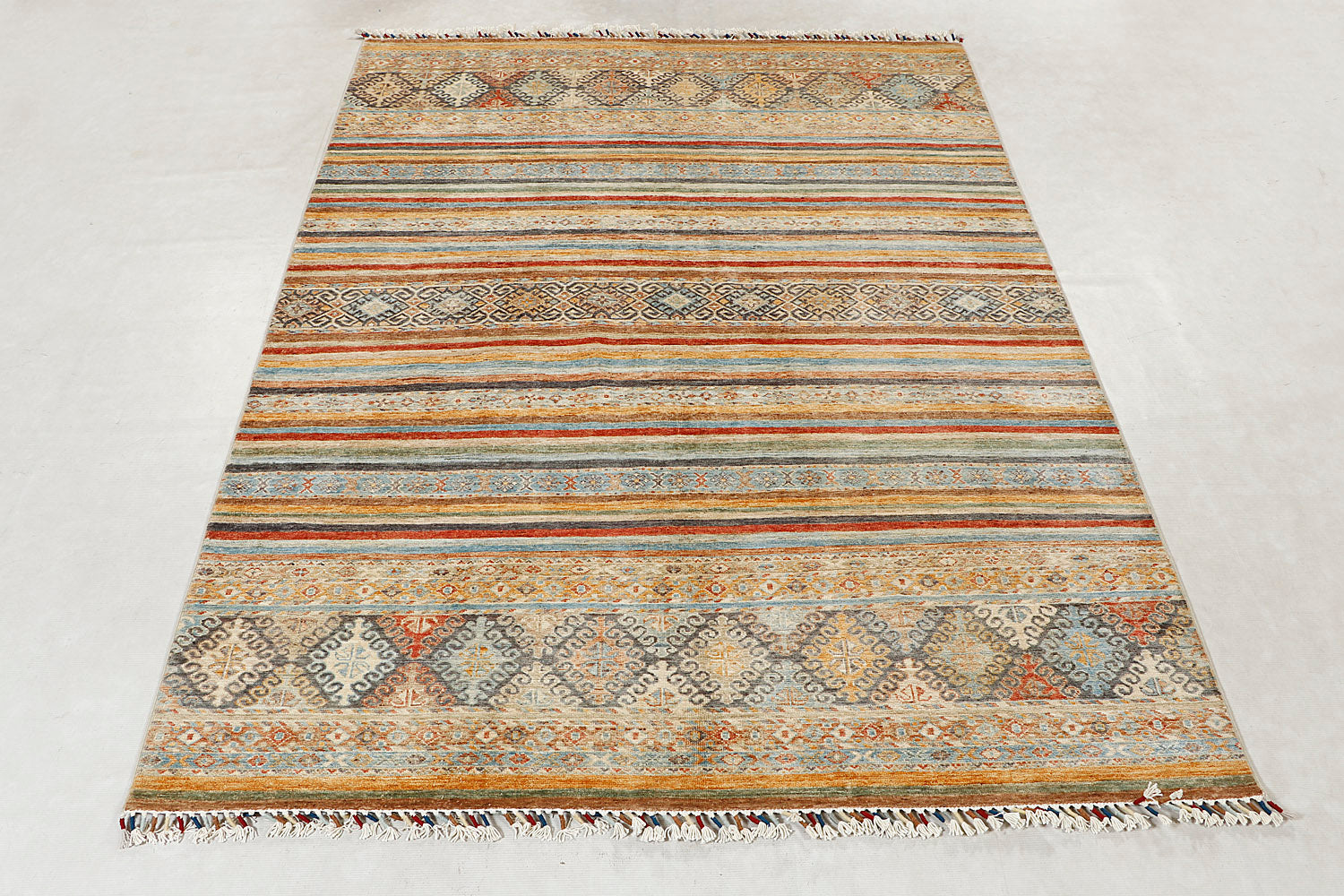 Khurjeen Persian Hand Knotted Wool Rug Multicolor 5'6" x 8'
