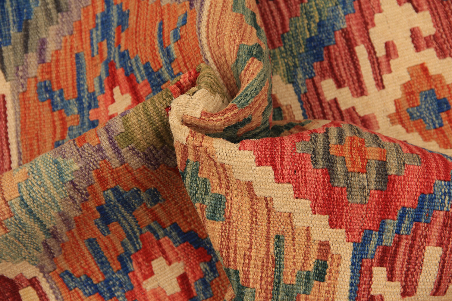 VEGGIE DYE KILIMS