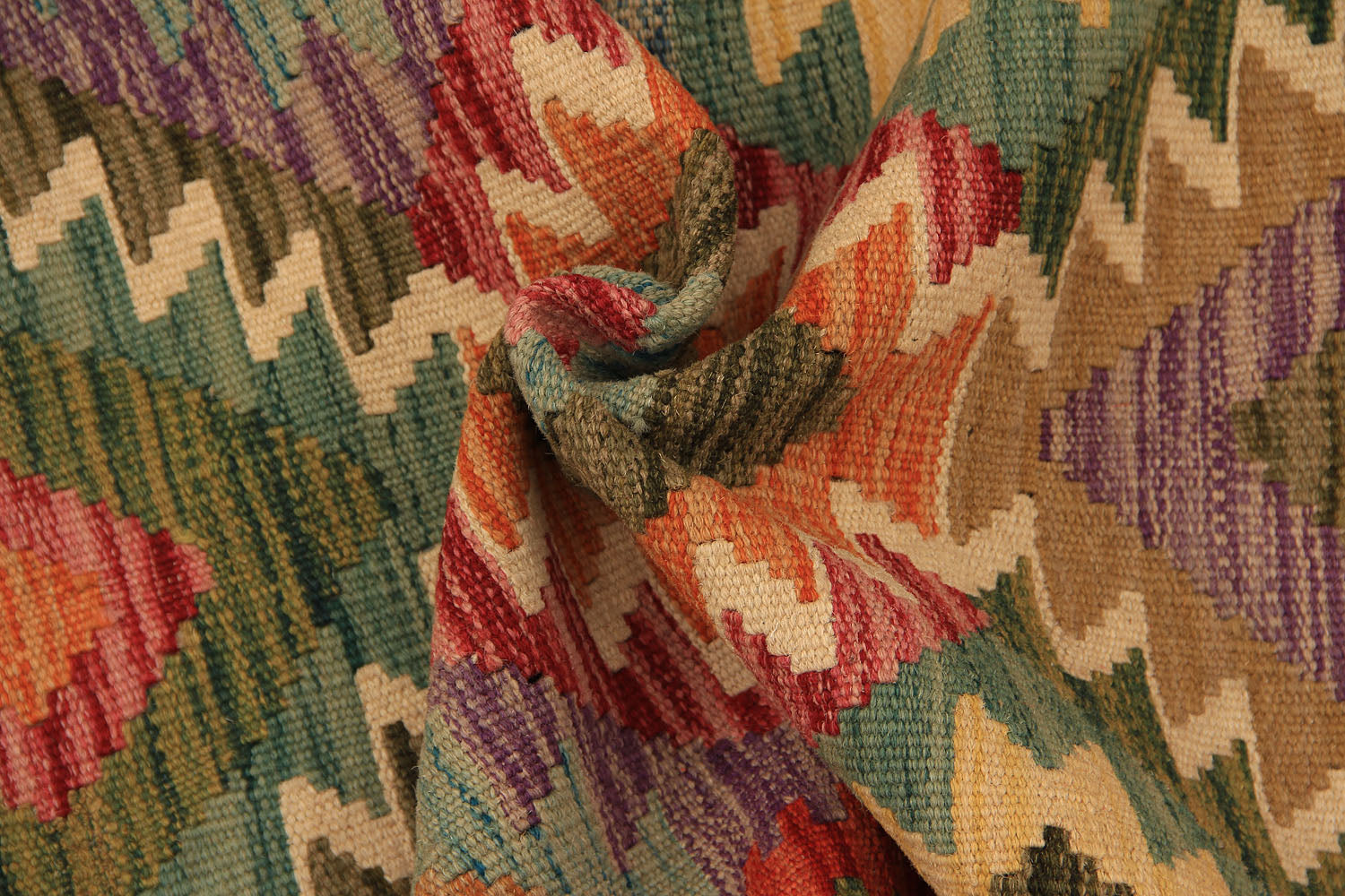 VEGGIE DYE KILIMS
