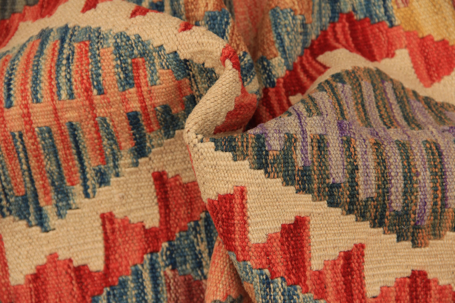 VEGGIE DYE KILIMS