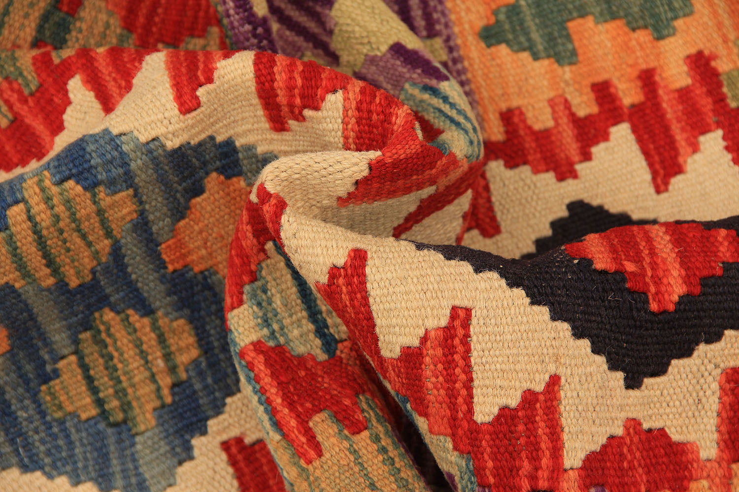 VEGGIE DYE KILIMS