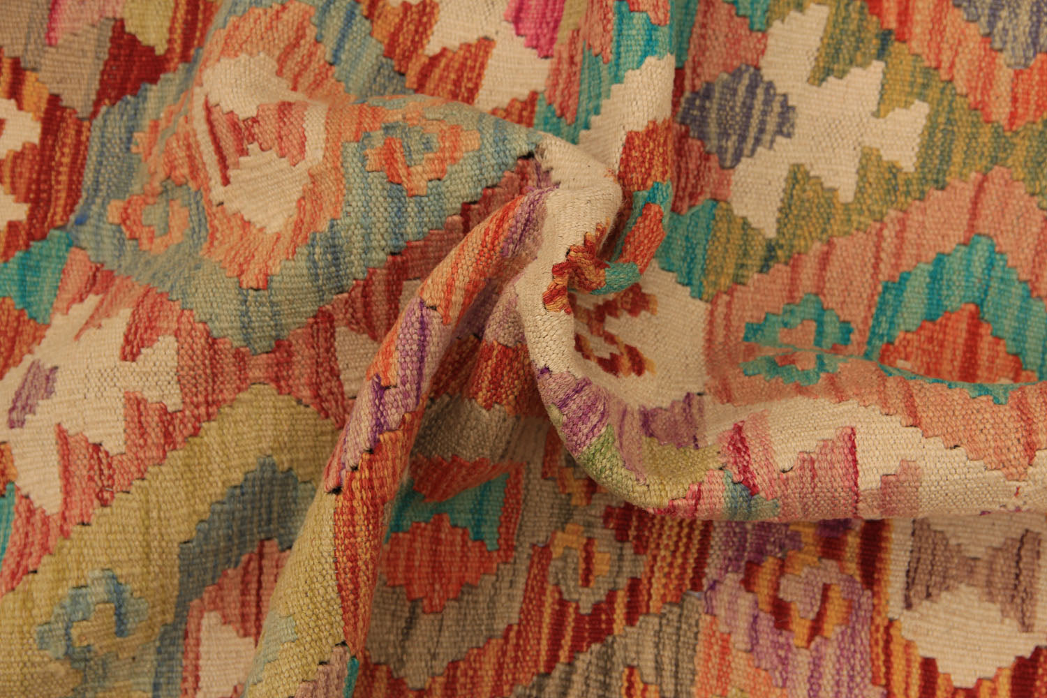 VEGGIE DYE KILIMS