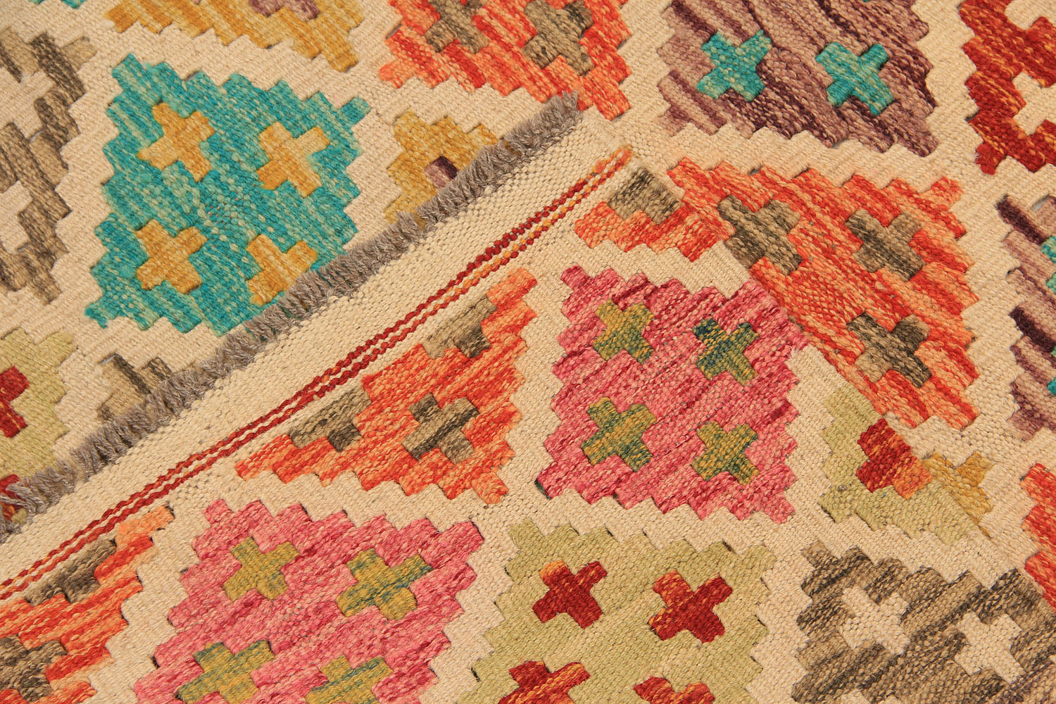 VEGGIE DYE KILIMS