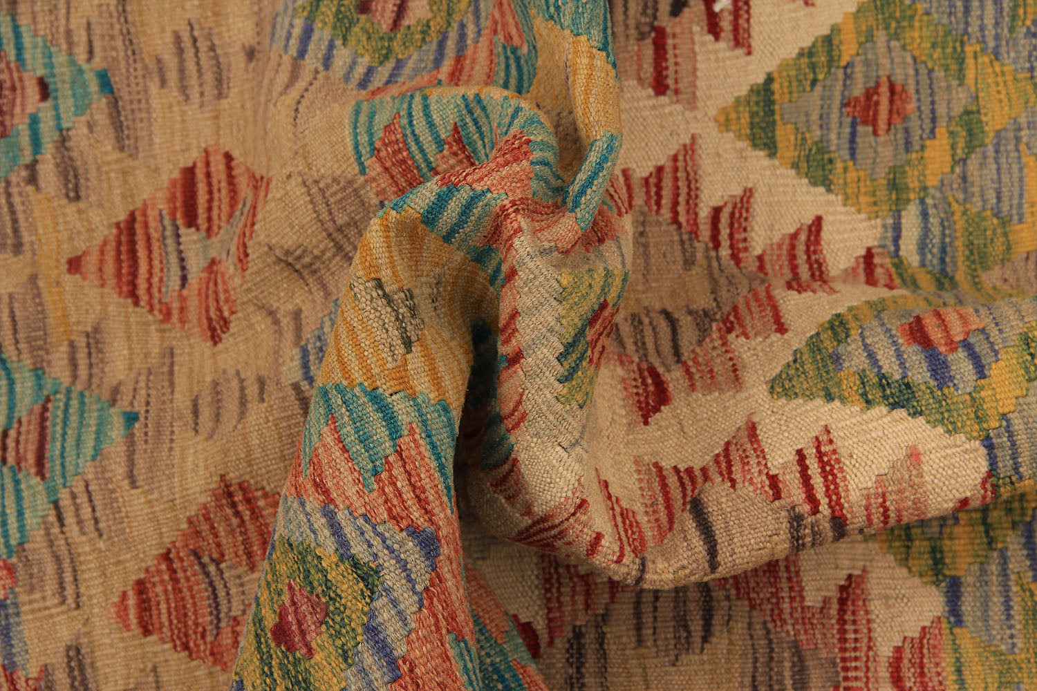VEGGIE DYE KILIMS