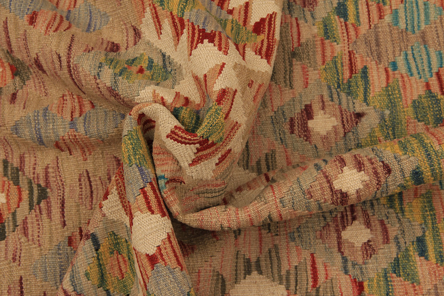 VEGGIE DYE KILIMS