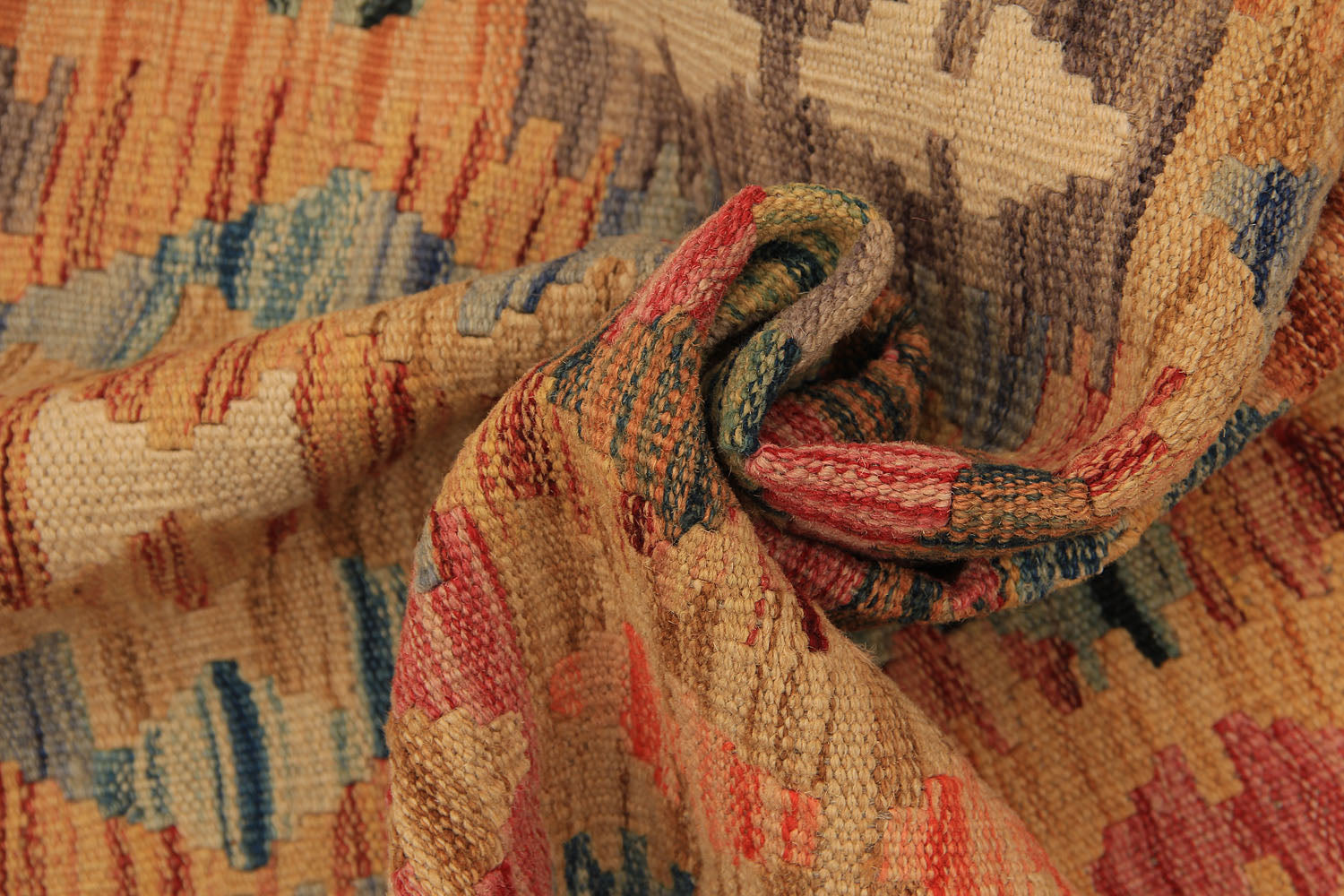 VEGGIE DYE KILIMS