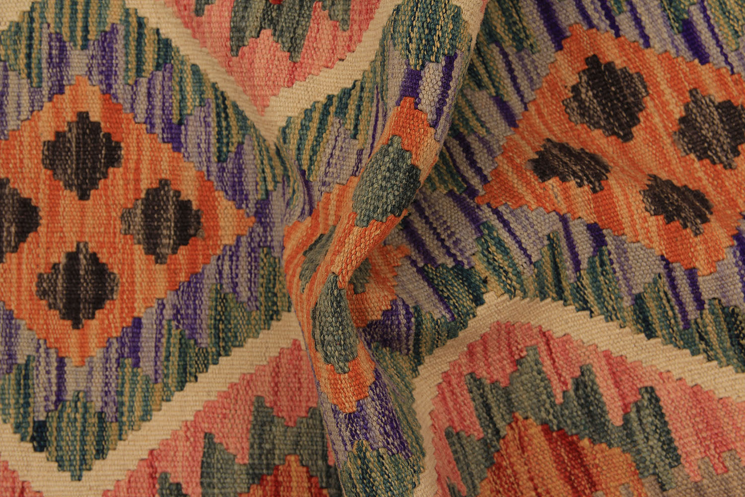 VEGGIE DYE KILIMS