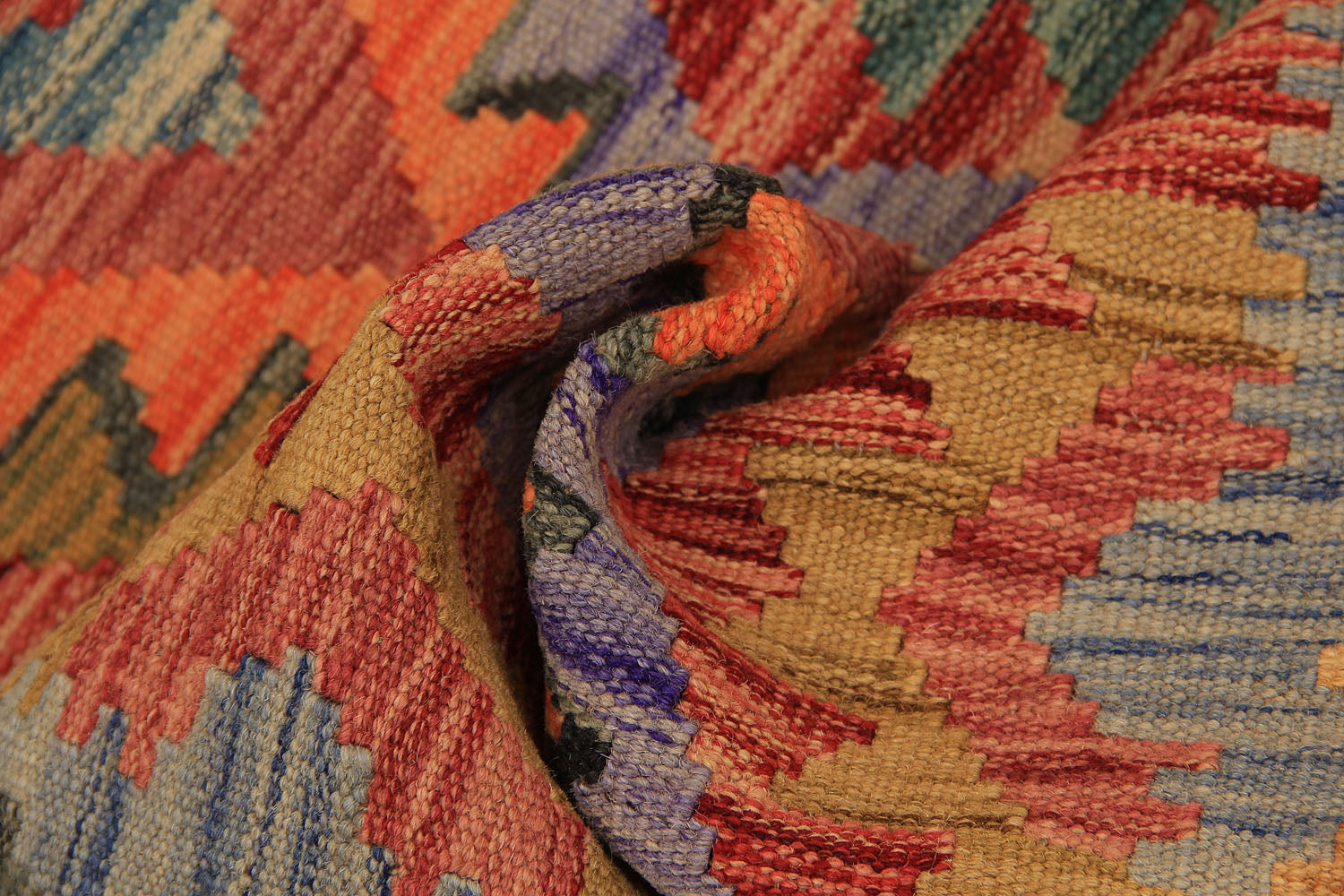 VEGGIE DYE KILIMS