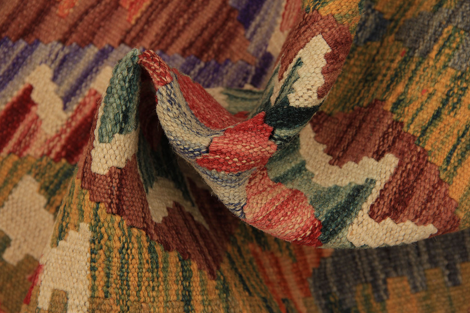 VEGGIE DYE KILIMS
