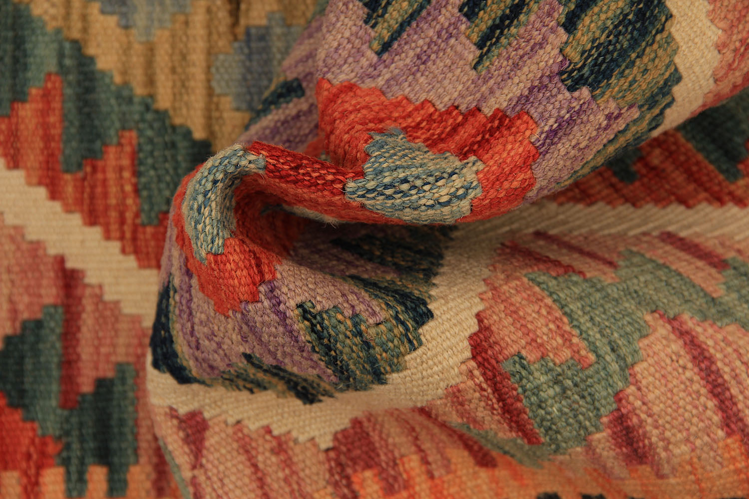 VEGGIE DYE KILIMS