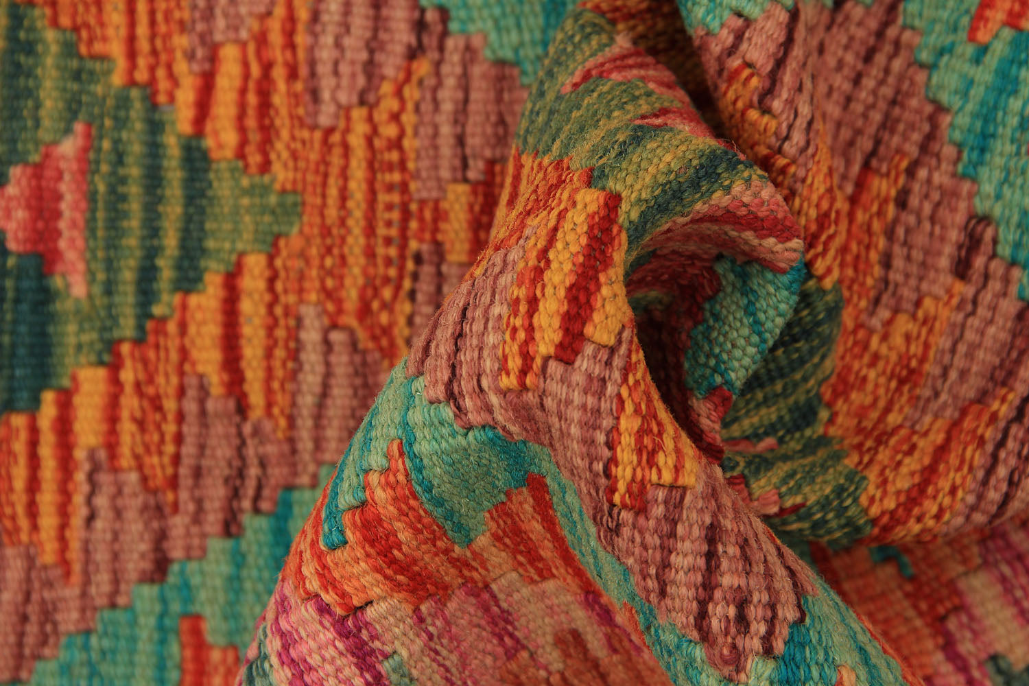 VEGGIE DYE KILIMS