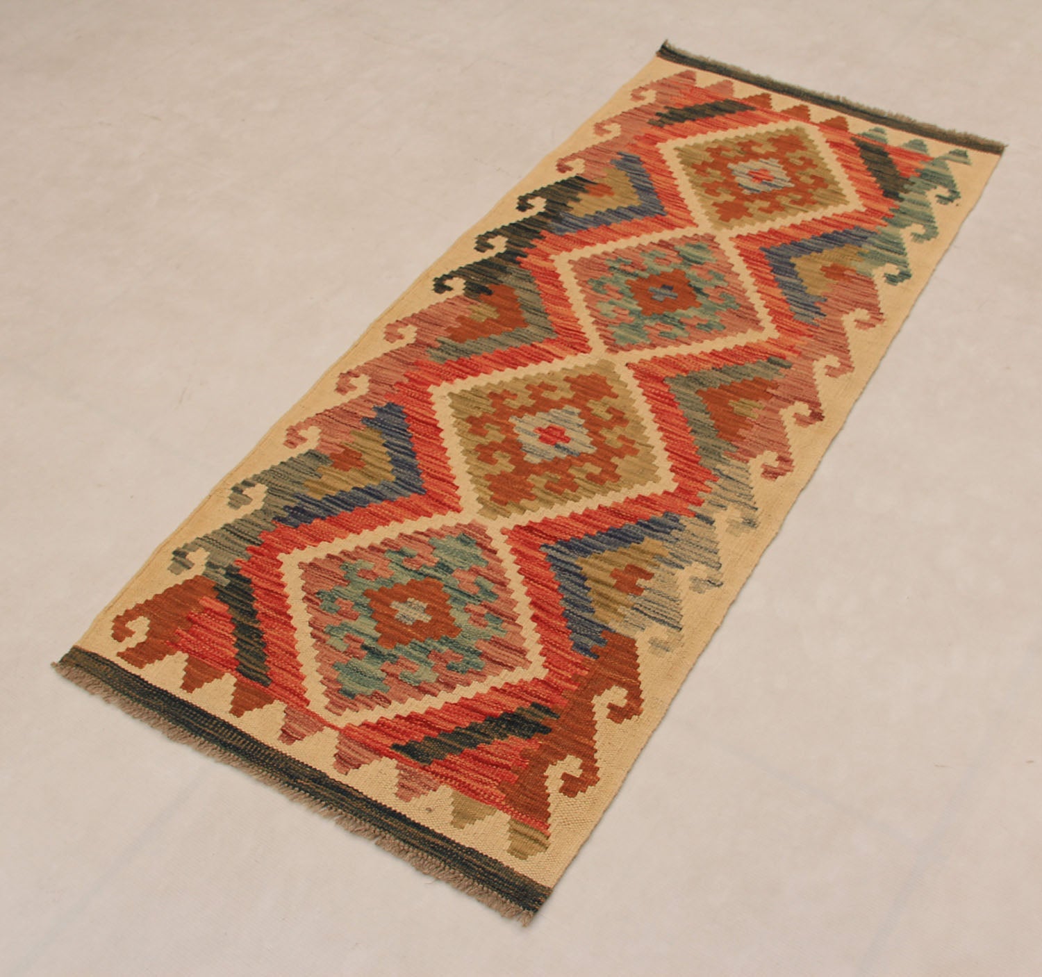 VEGGIE DYE KILIMS