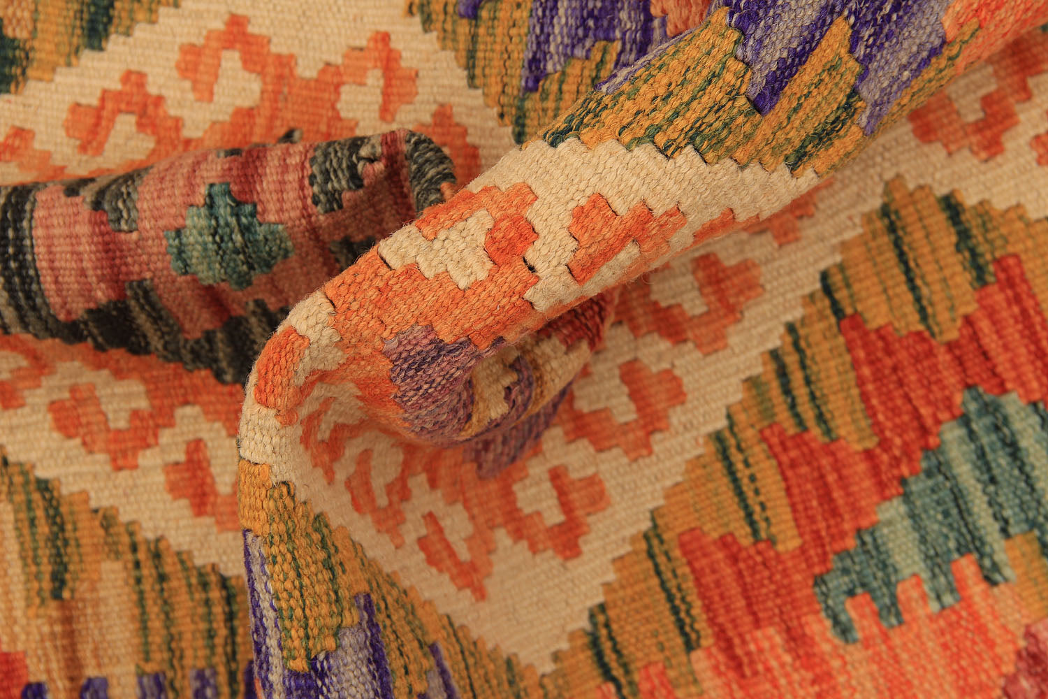 VEGGIE DYE KILIMS