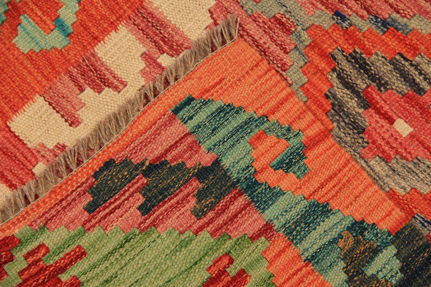 VEGGIE DYE KILIMS