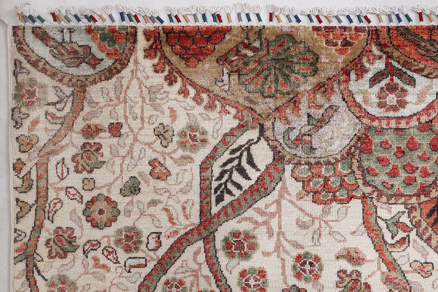 Sultani Persian Hand Knotted Wool Rug Ivory 8' x 10'