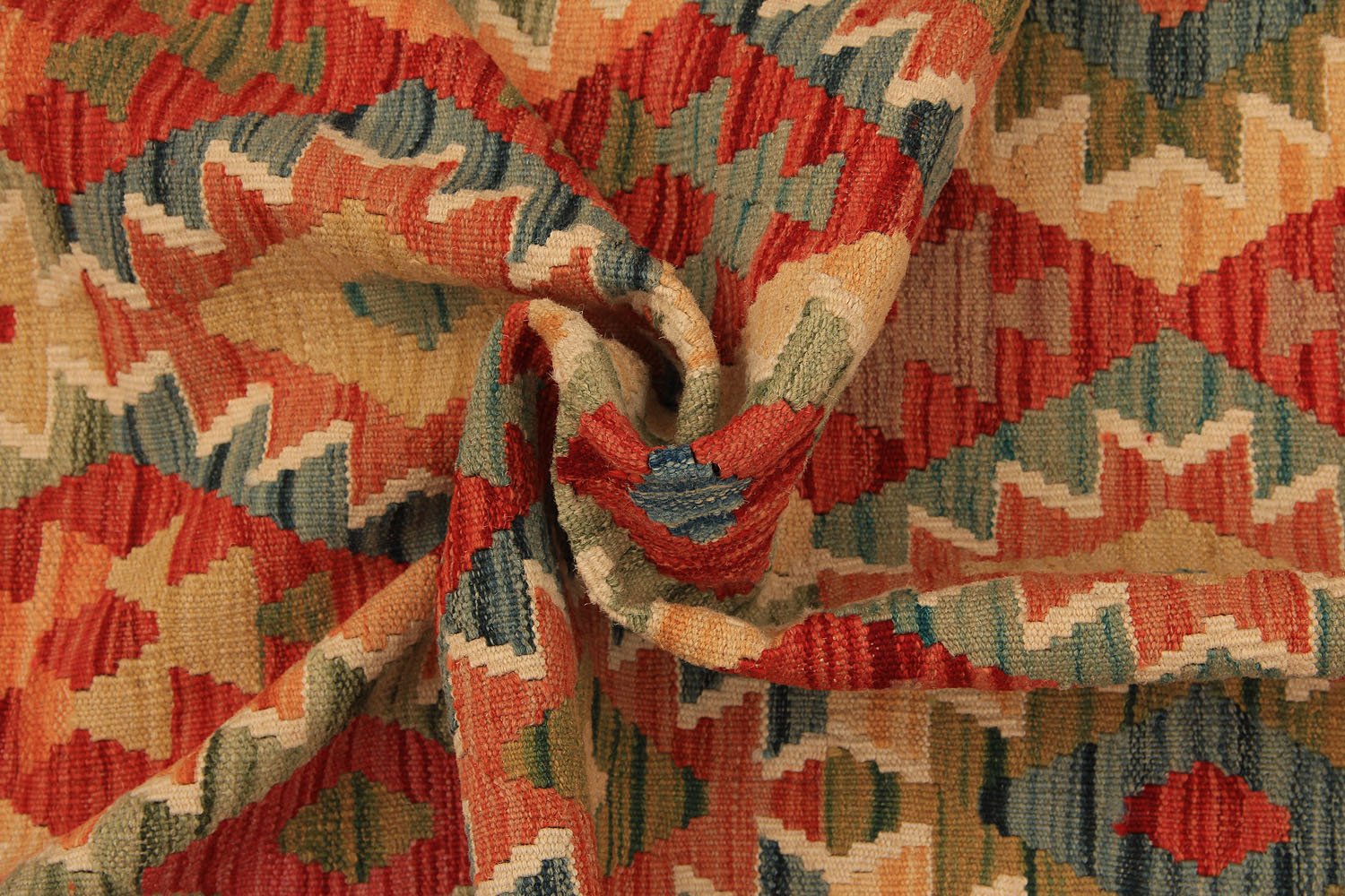 VEGGIE DYE KILIMS