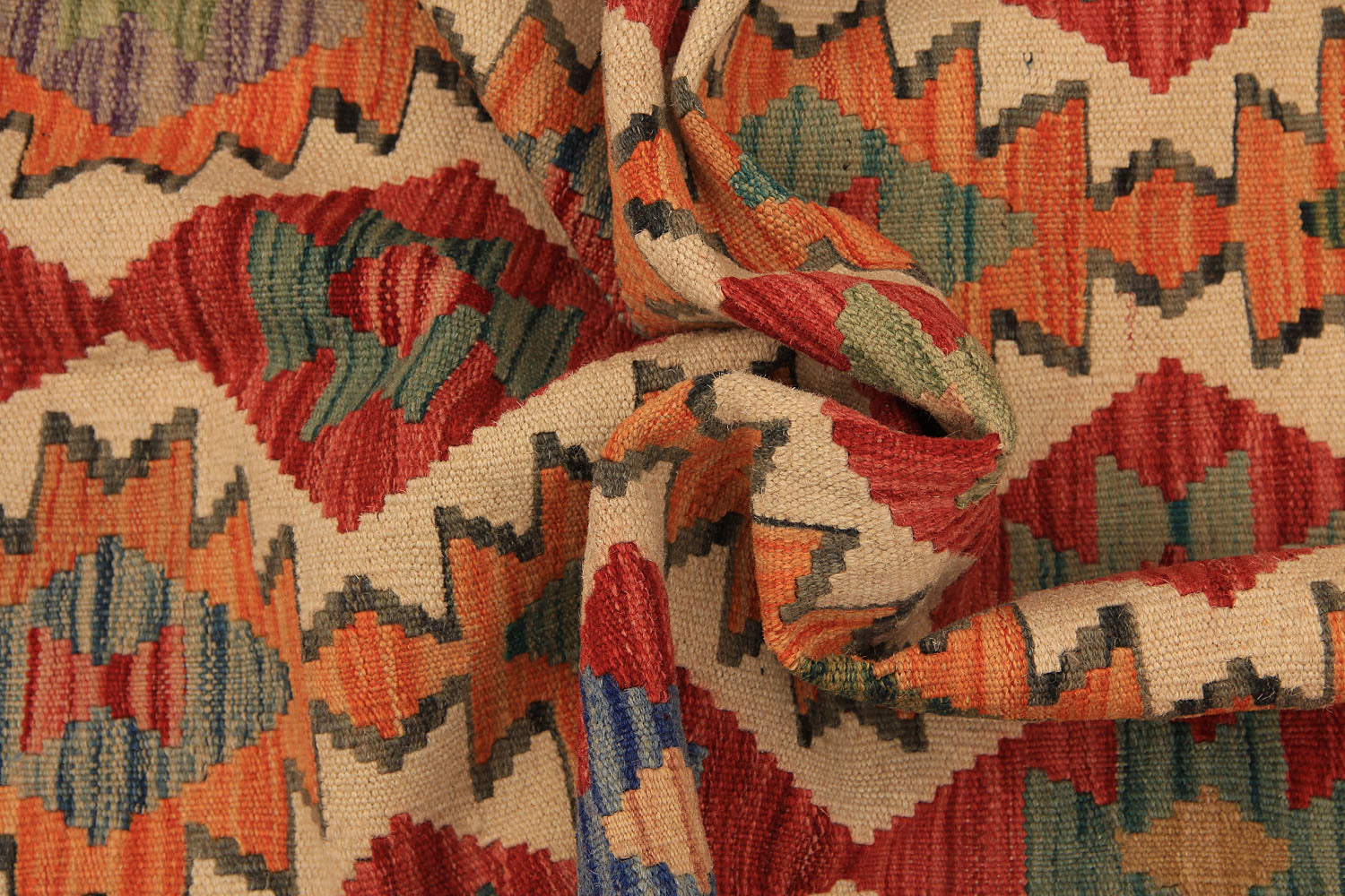VEGGIE DYE KILIMS
