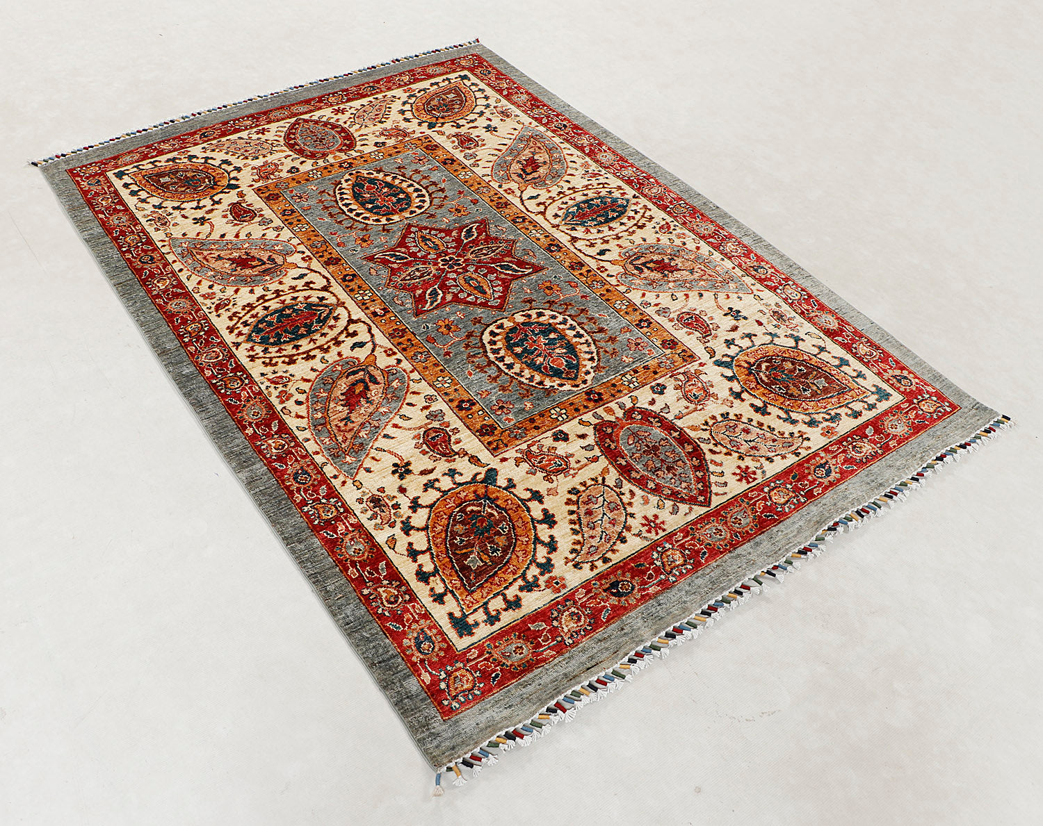 Sultani Persian Hand Knotted Wool Rug Gray 5' x 7'
