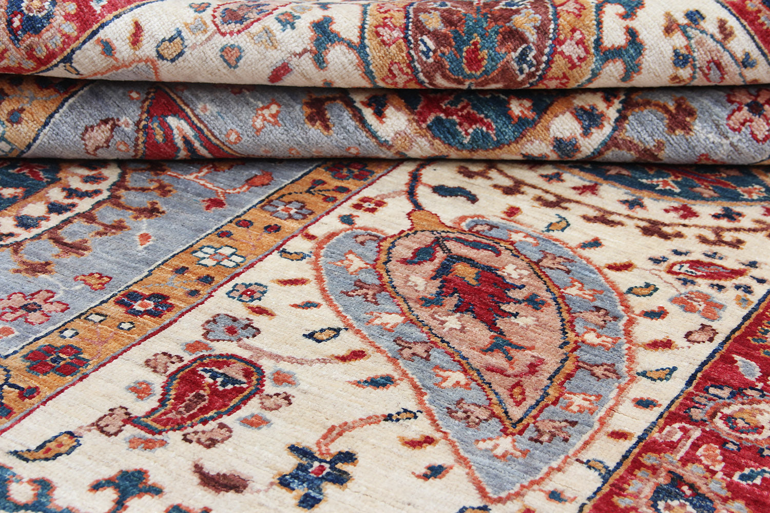 Handmade Persian Rug SULTANI