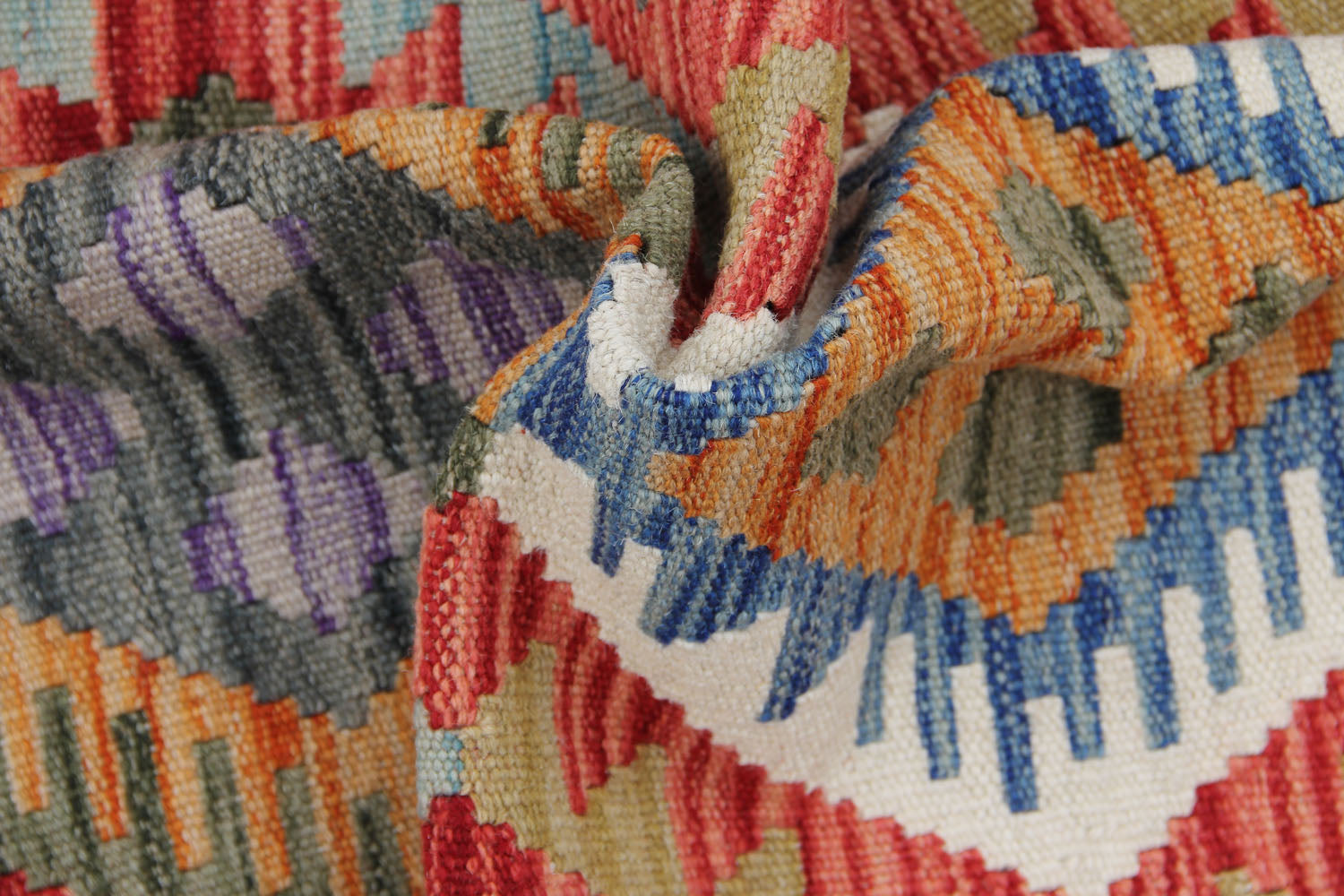 Handmade Veggie Dye Kilim Rug
