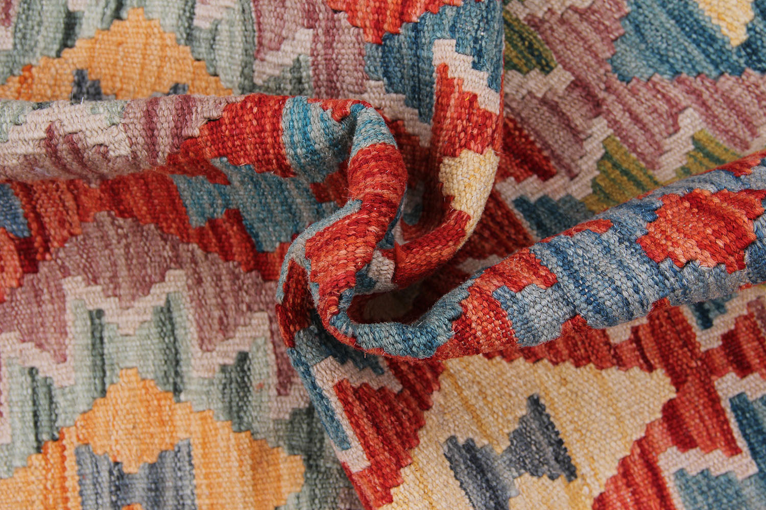 Handmade Veggie Dye Kilim Rug