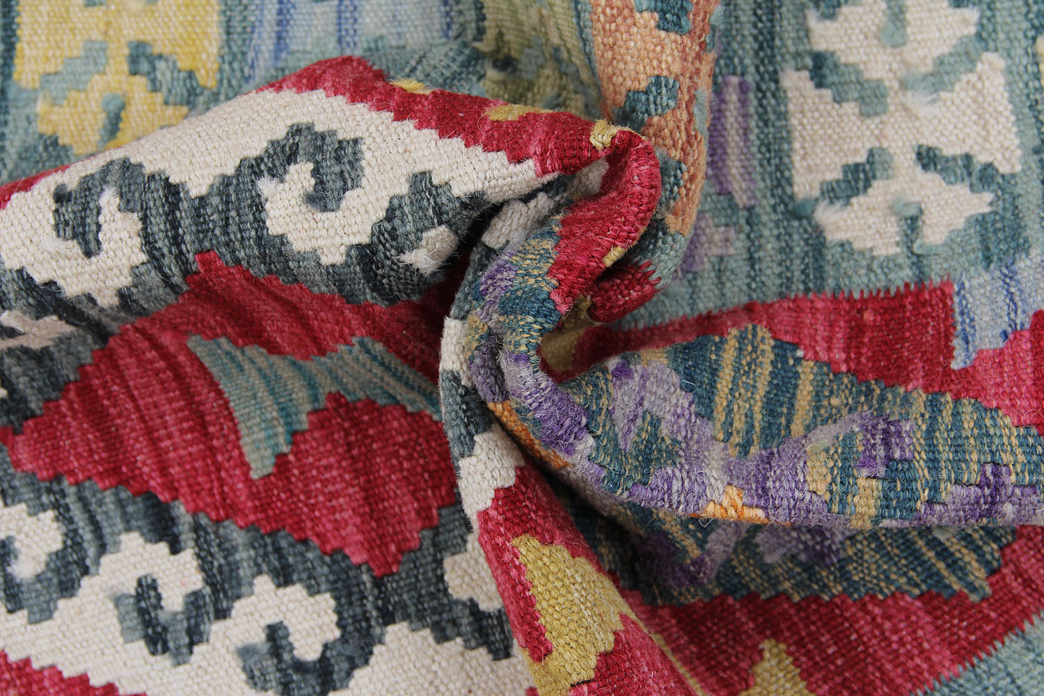 Handmade Veggie Dye Kilim Rug