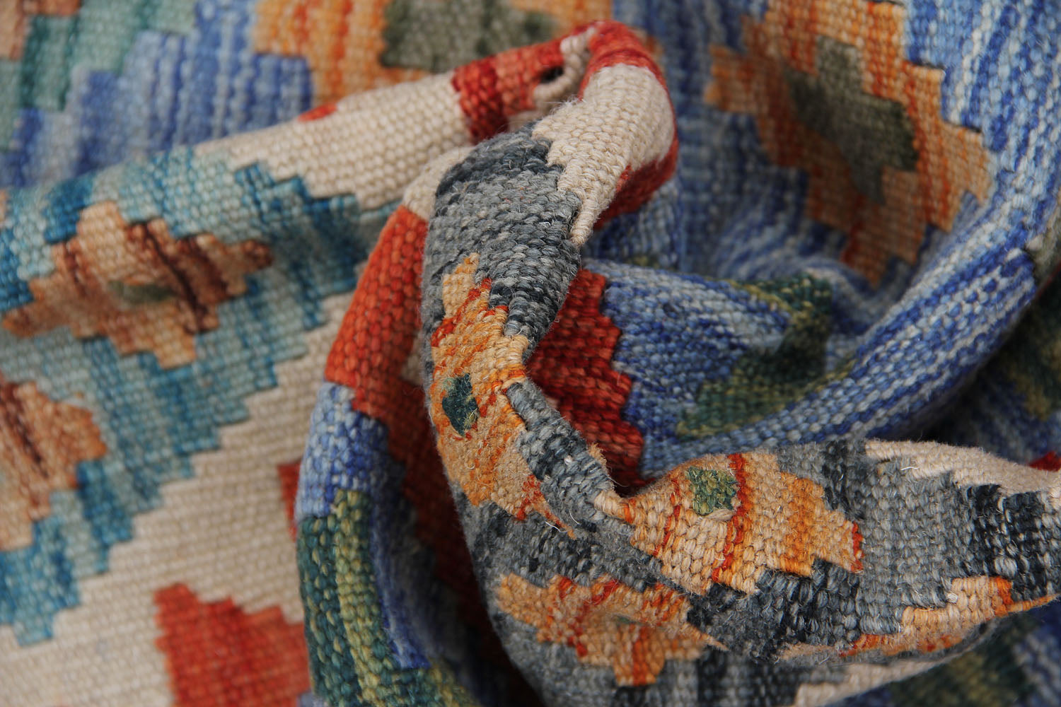 Handmade Veggie Dye Kilim Rug