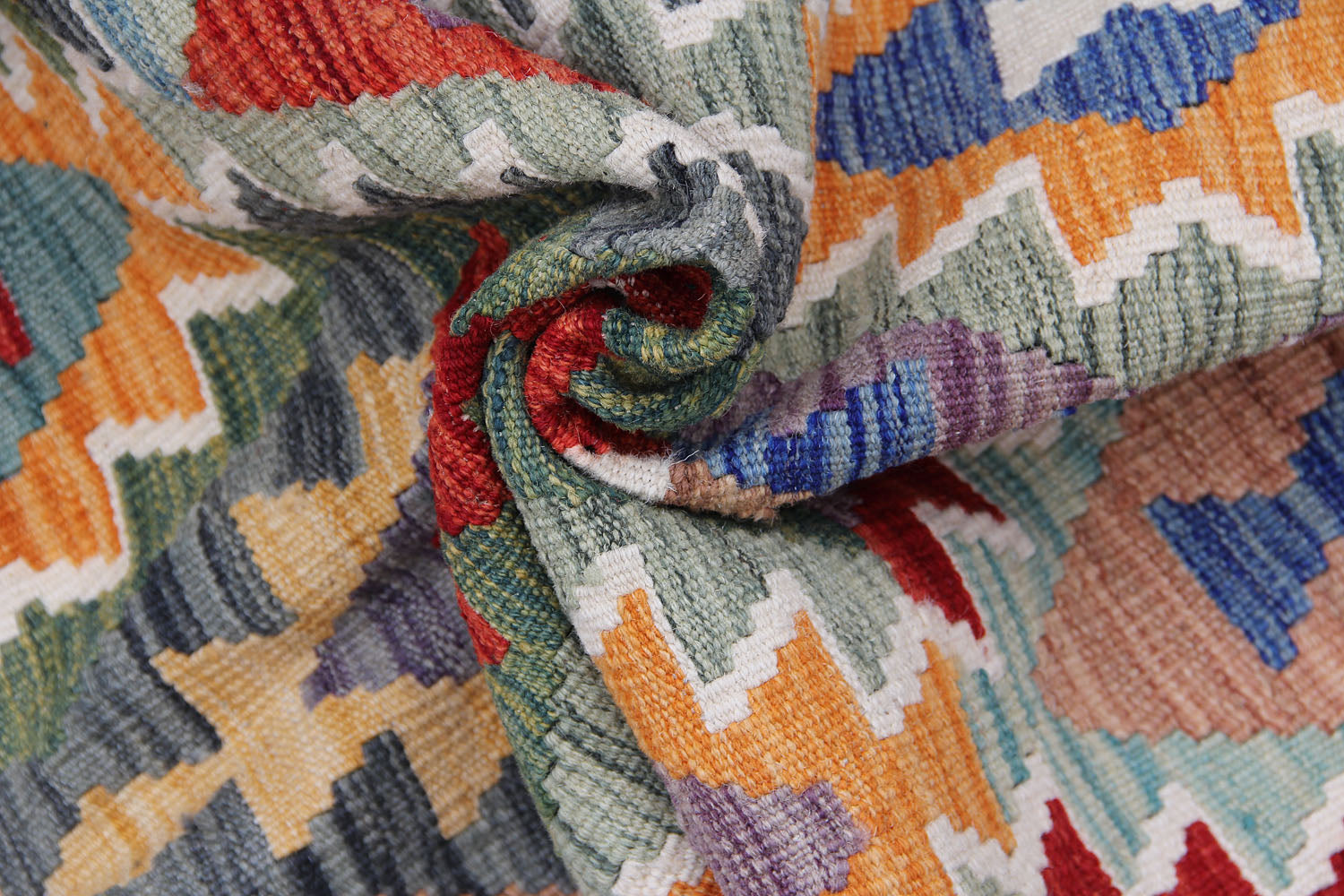 Handmade Veggie Dye Kilim Rug