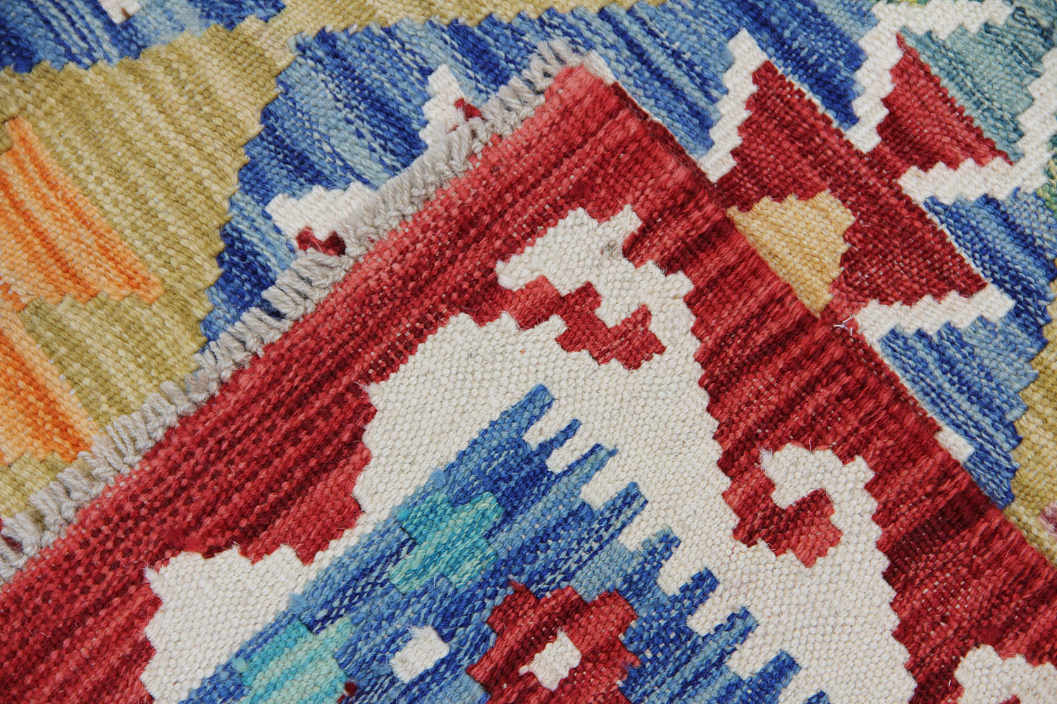 VEGGIE DYE KILIMS