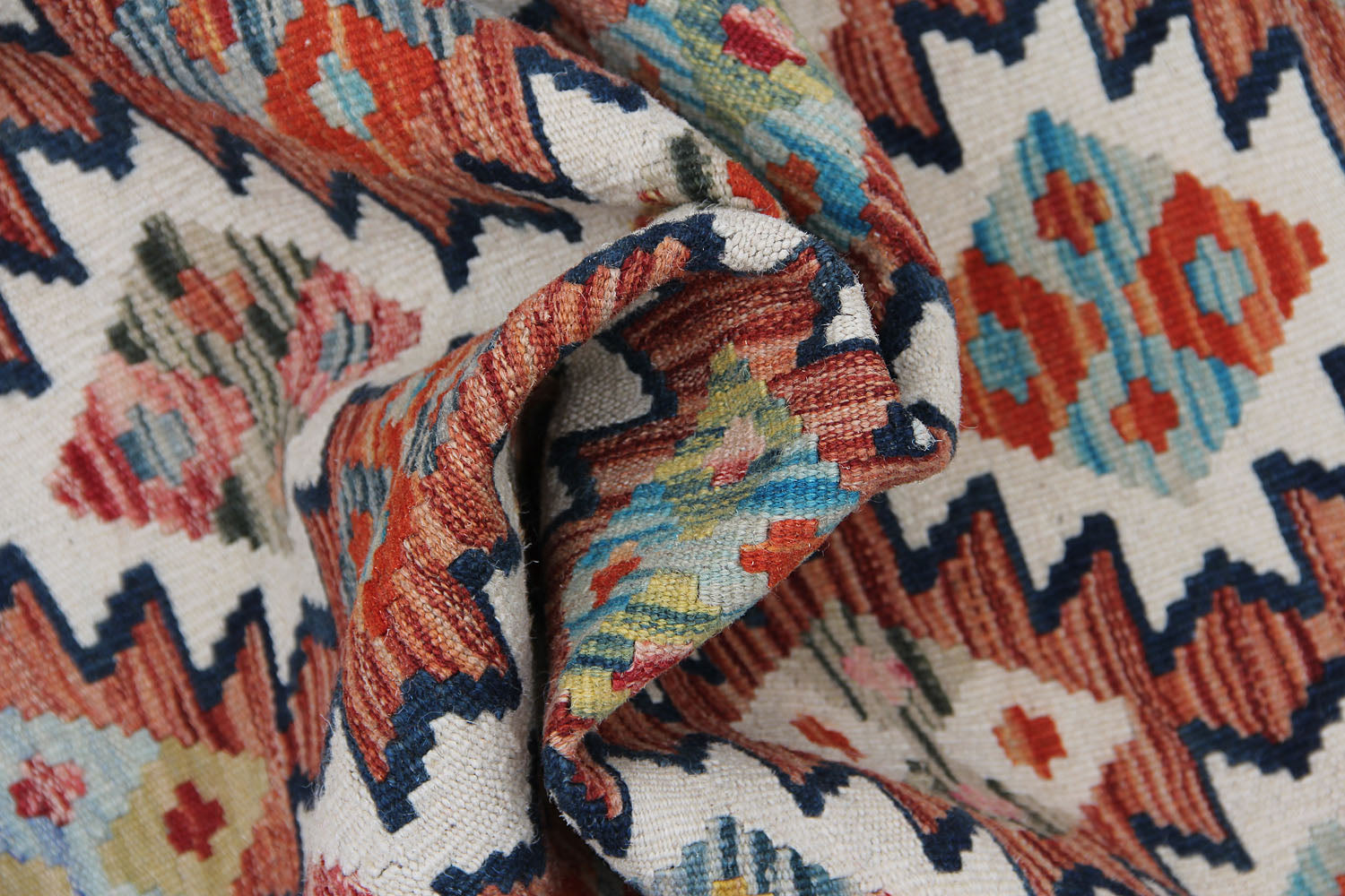 Handmade Veggie Dye Kilim Rug