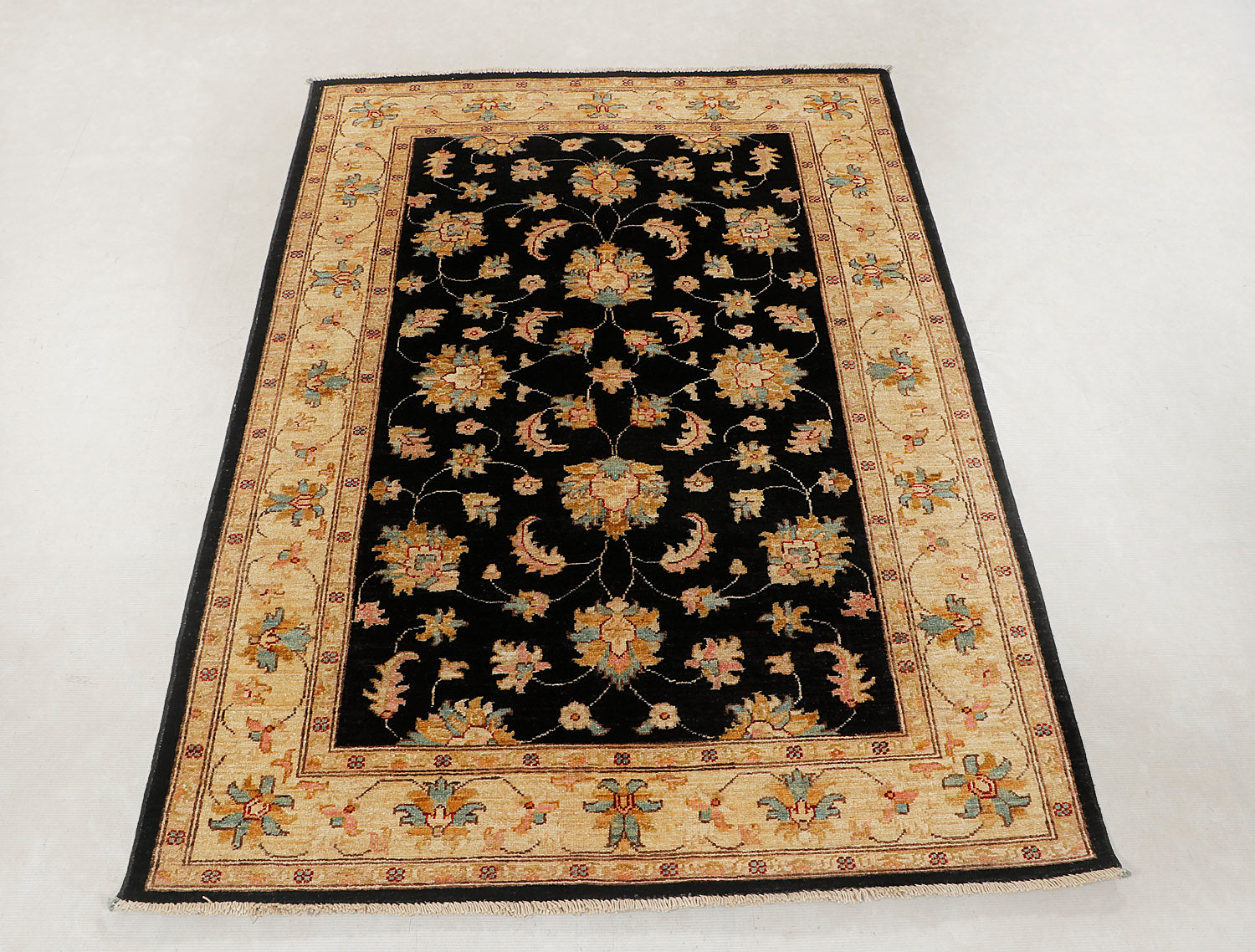 4' x 6'  Black Handmade Persian Rug ZIEGLER Rectangular