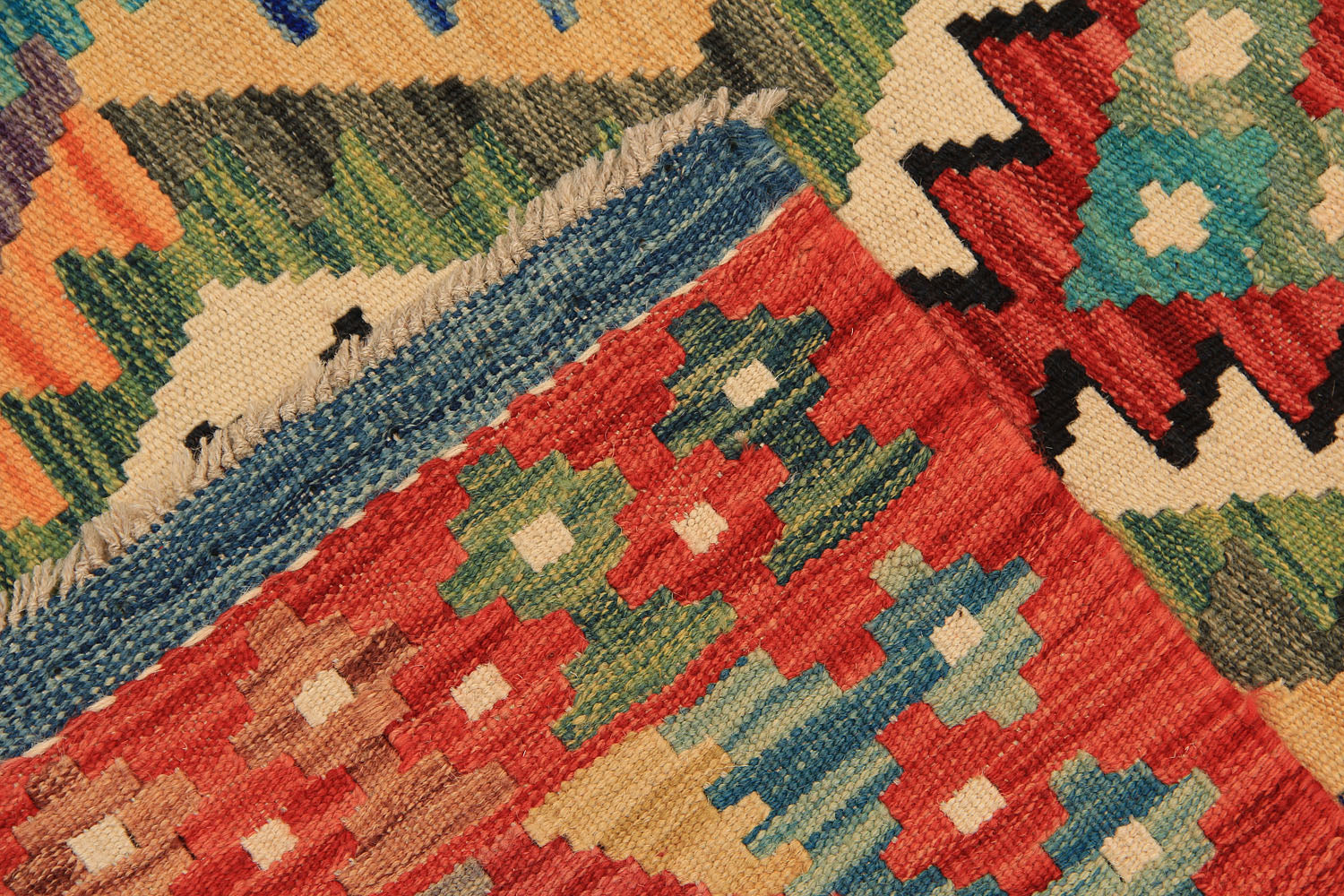 VEGGIE DYE KILIMS