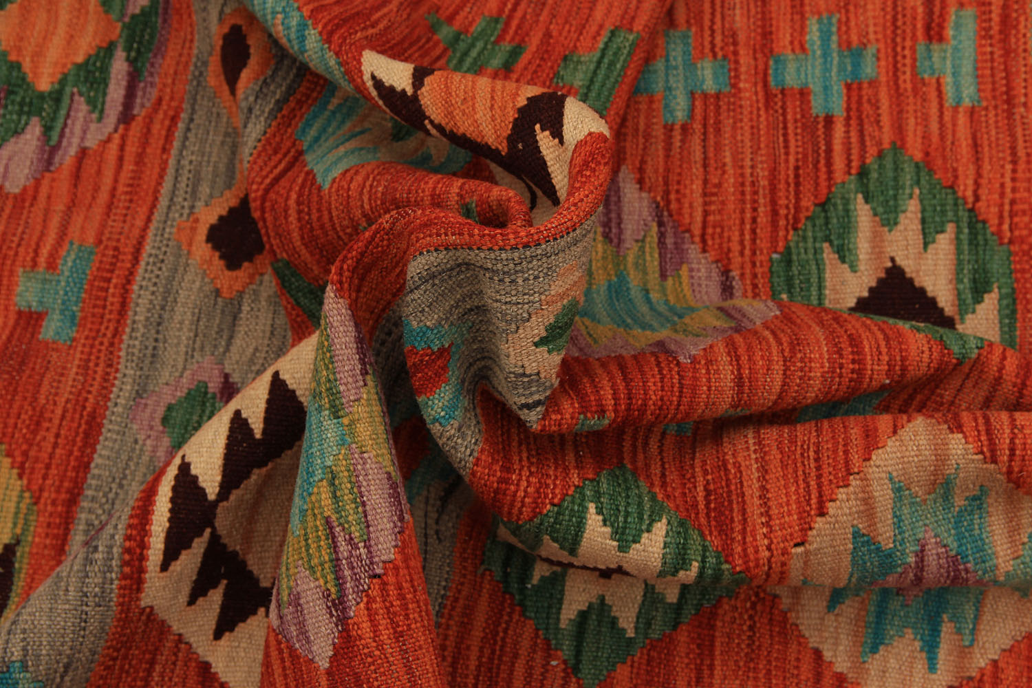 VEGGIE DYE KILIMS