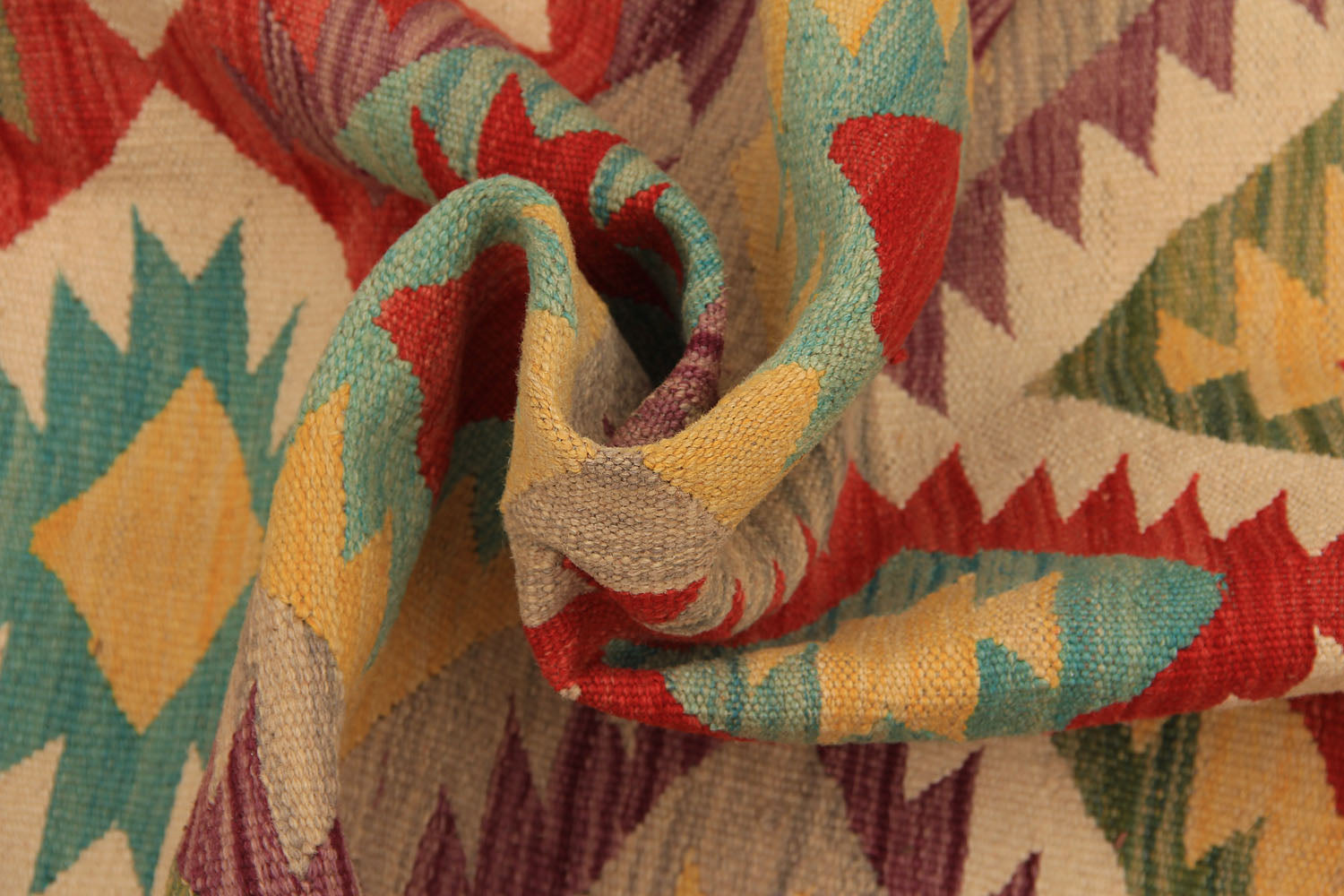 VEGGIE DYE KILIMS