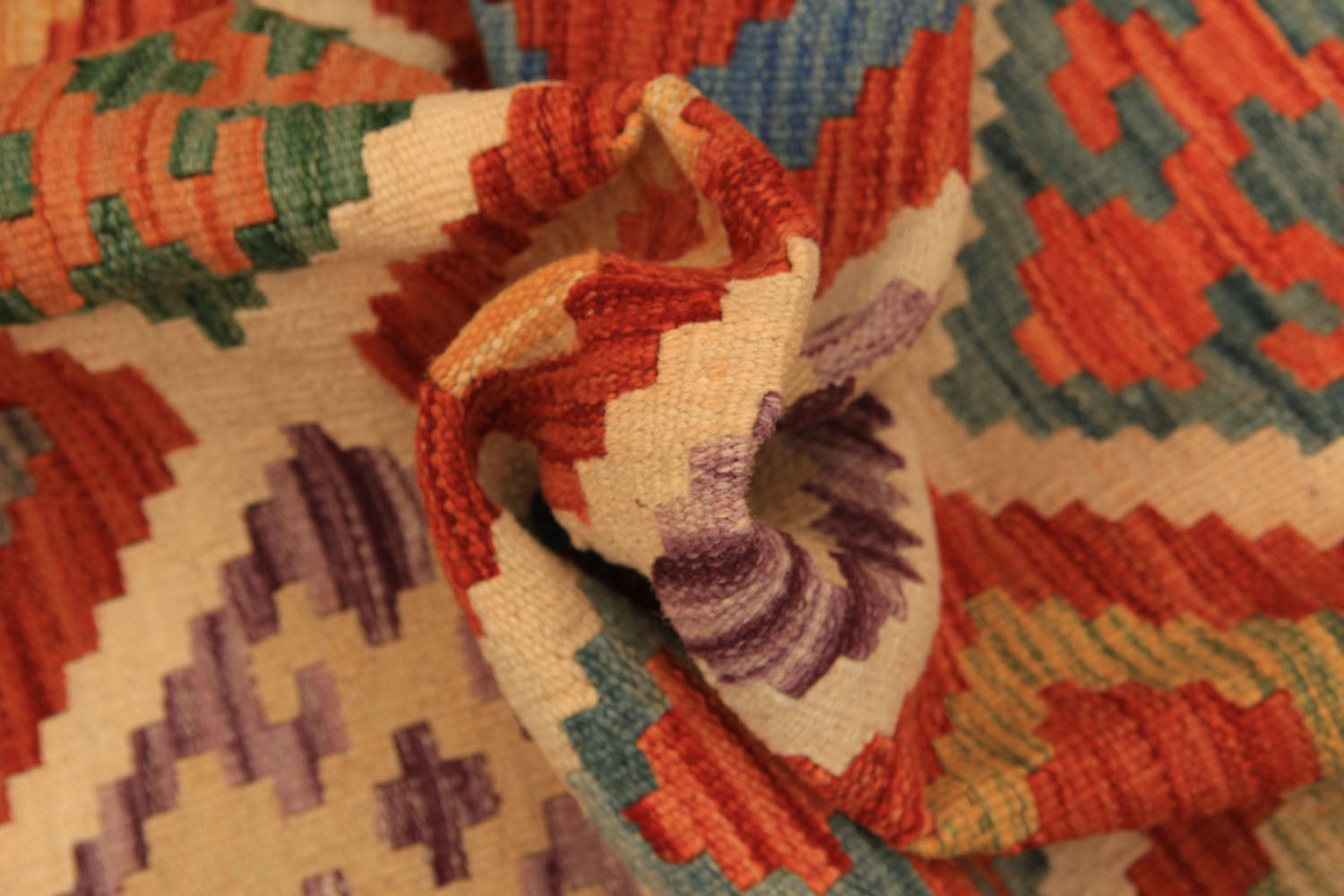 VEGGIE DYE KILIMS