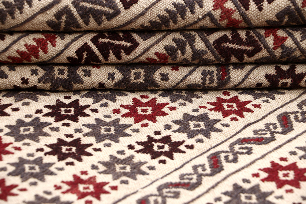 4' 6" x 6' 6  Ivory Handmade Pai Murgh Soumak Kilim Rug Rectangular